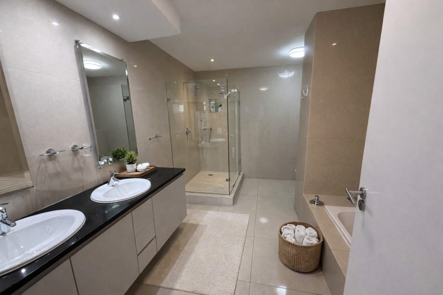 2 Bedroom Property for Sale in Mouille Point Western Cape